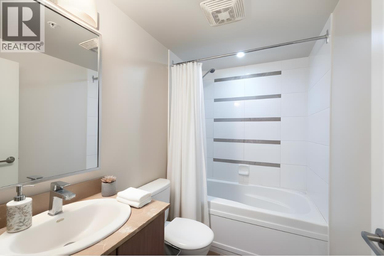 2201 977 Mainland Street, Vancouver, BC - Indoor Photo Showing Bathroom