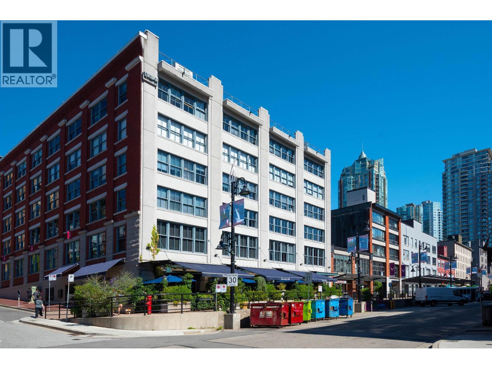 2201 977 Mainland Street, Vancouver, BC - Outdoor With Facade