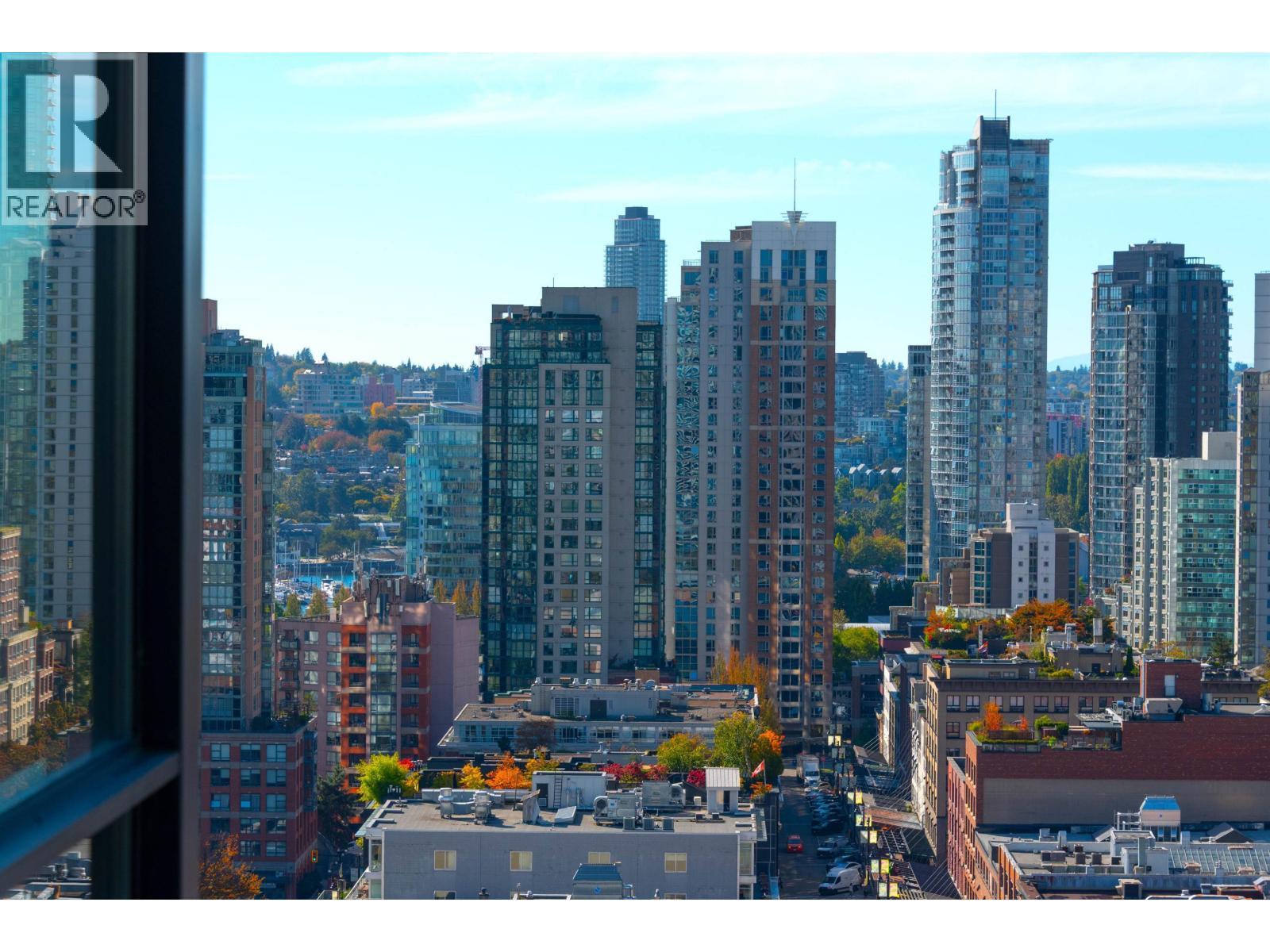 2201 977 Mainland Street, Vancouver, BC - Outdoor With Facade
