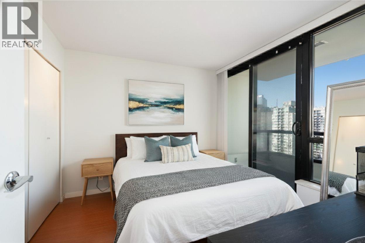 2201 977 Mainland Street, Vancouver, BC - Indoor Photo Showing Bedroom