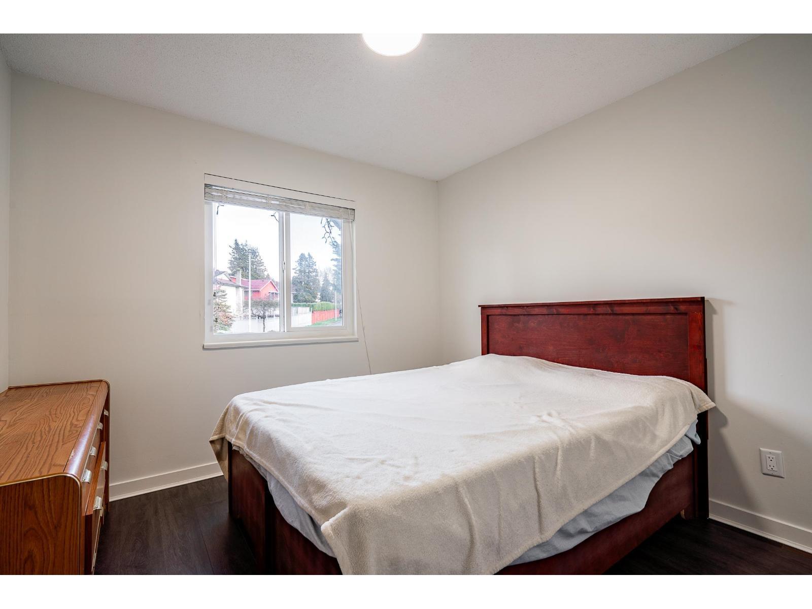 14858 88A Avenue, Surrey, BC - Indoor Photo Showing Bedroom