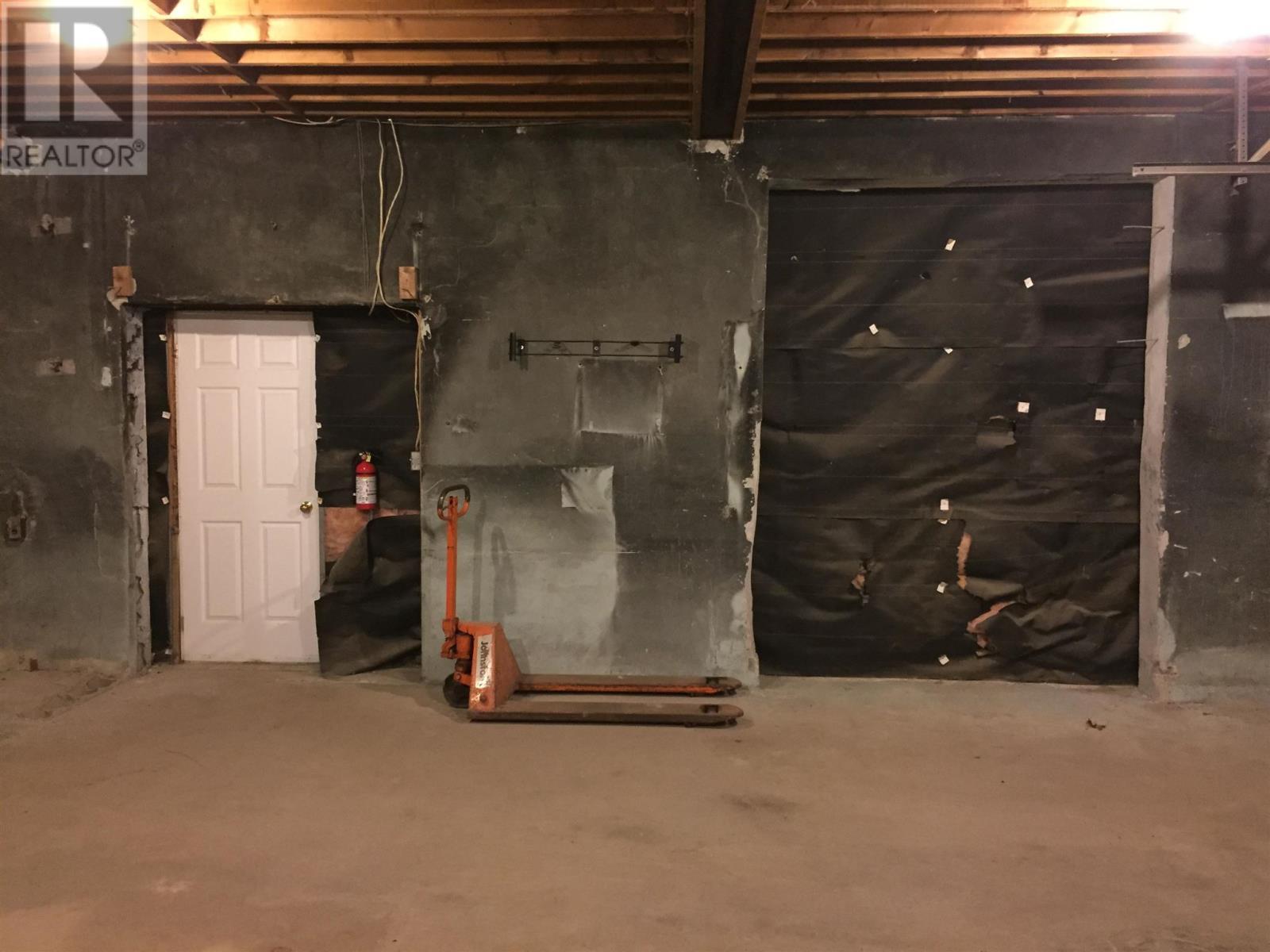 5B Perini Rd, Elliot Lake, ON