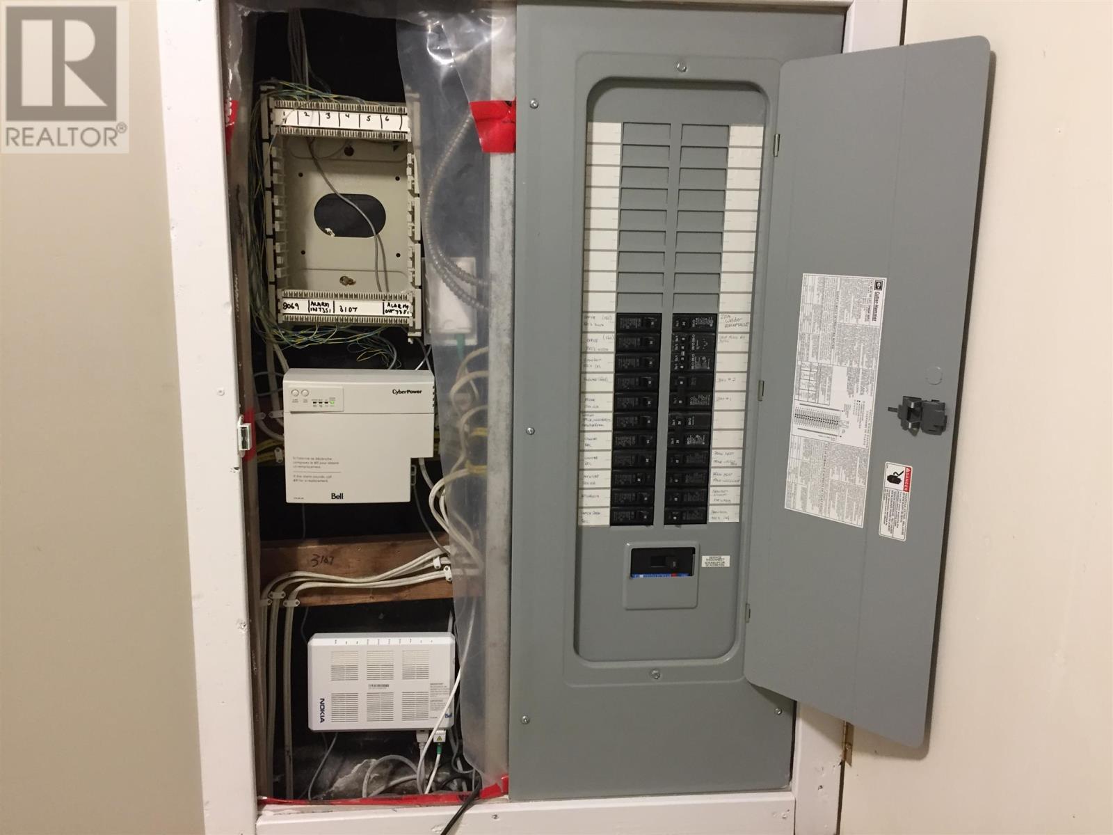 5B Perini Rd, Elliot Lake, ON