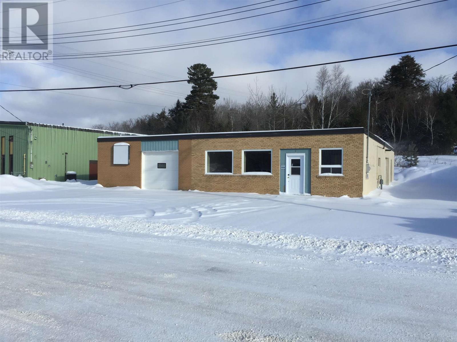 5B Perini Rd, Elliot Lake, ON