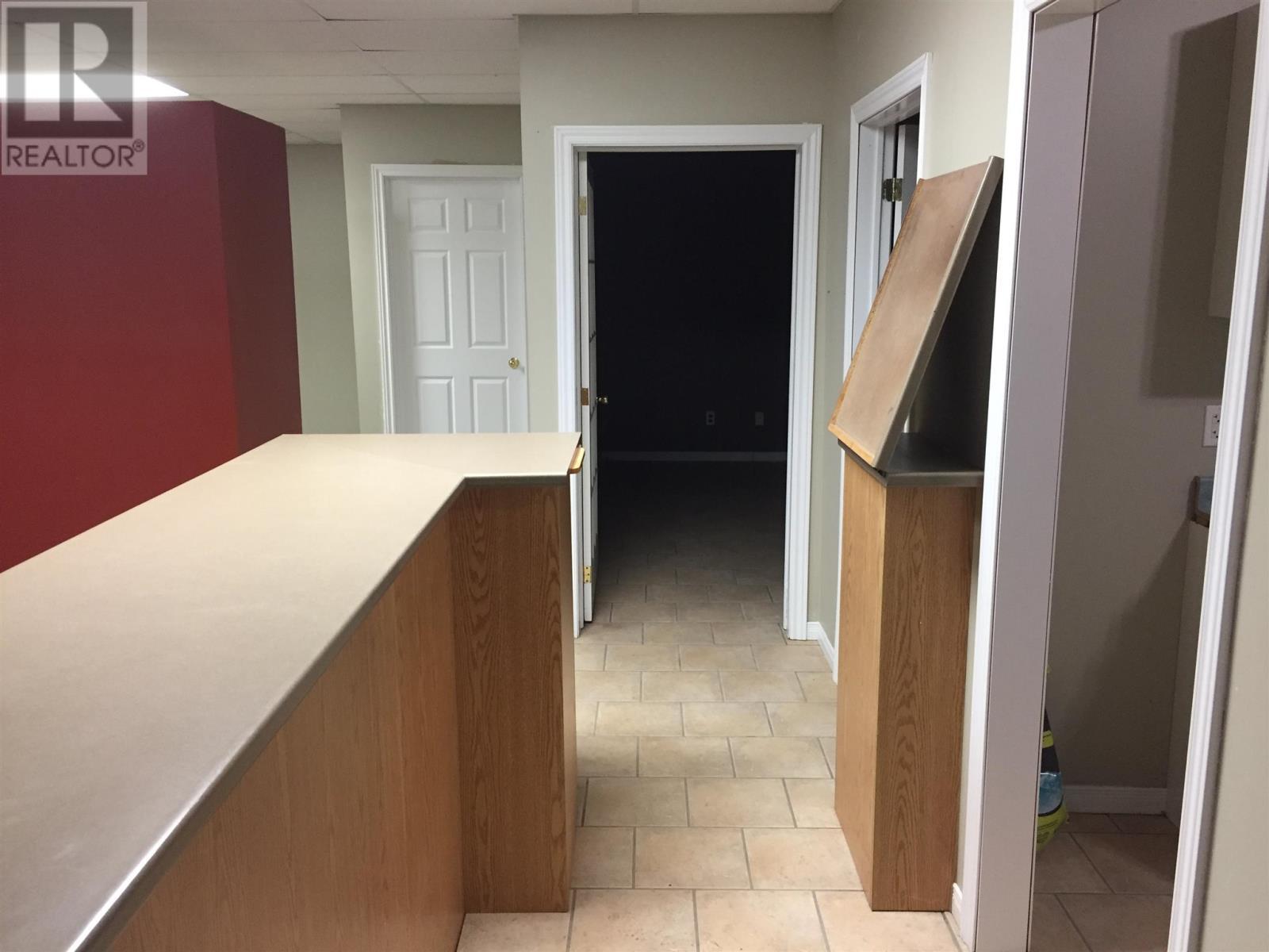 5B Perini Rd, Elliot Lake, ON