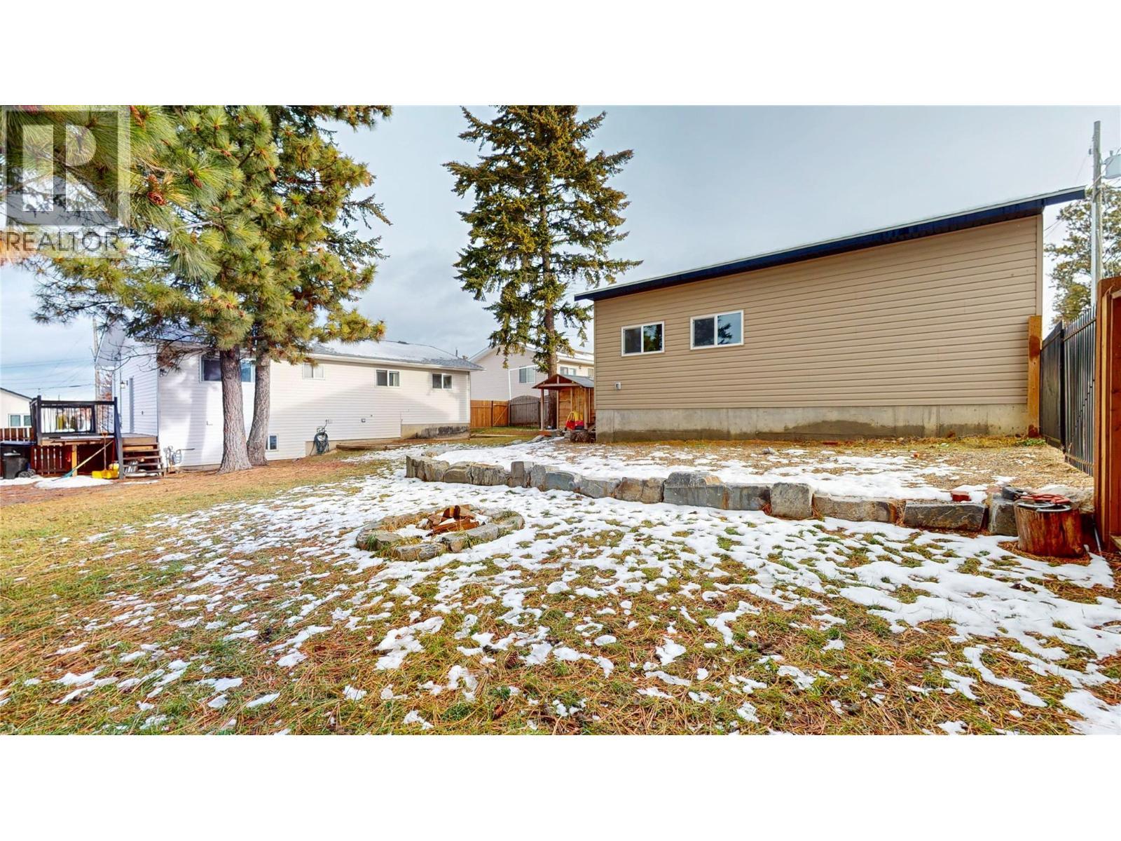 203 8Th Street S, Cranbrook, BC - Outdoor