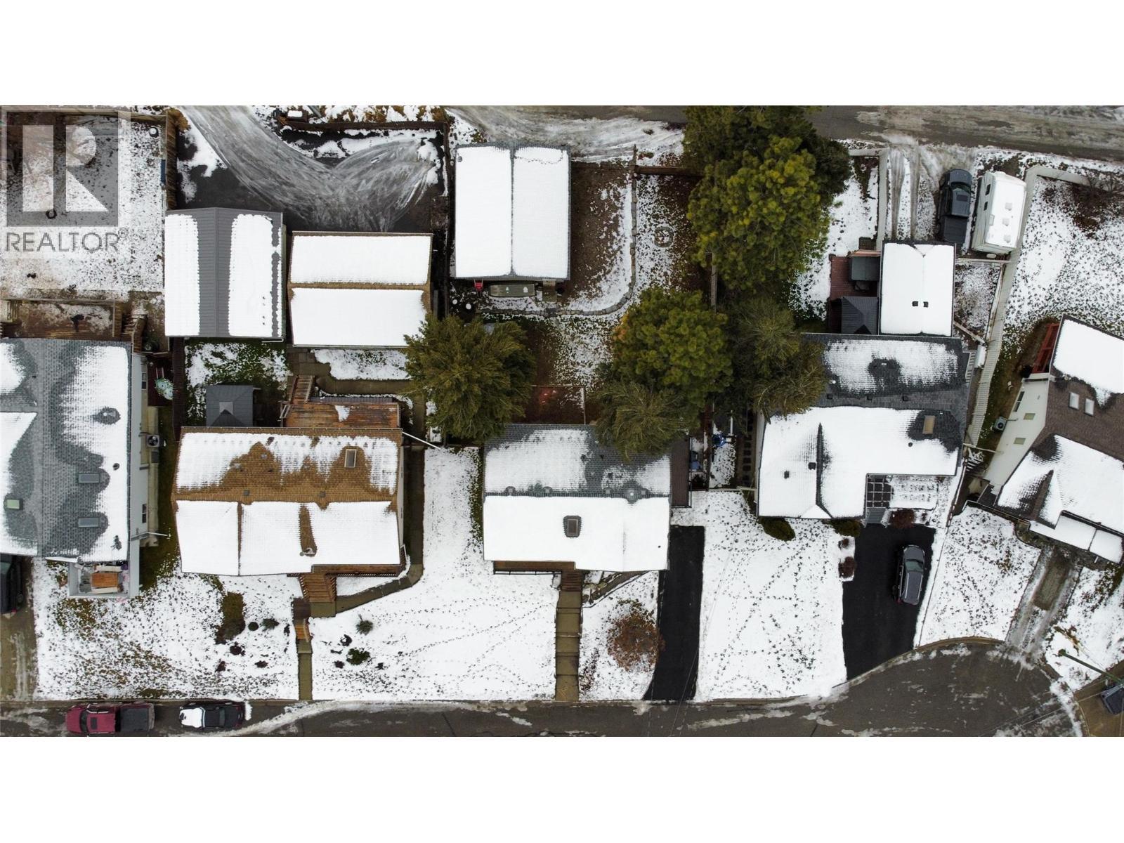 203 8Th Street S, Cranbrook, BC - Outdoor