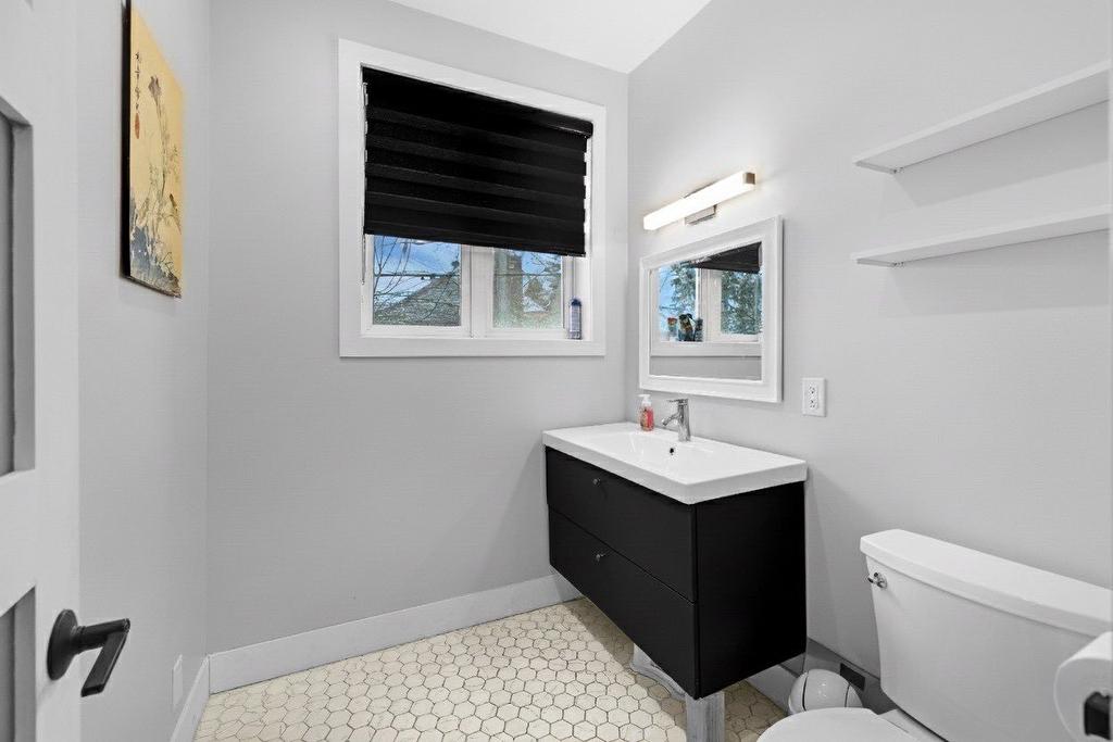 Salle d'eau - 10 Ch. De Senneville, Sainte-Anne-De-Bellevue, QC - Indoor Photo Showing Bathroom