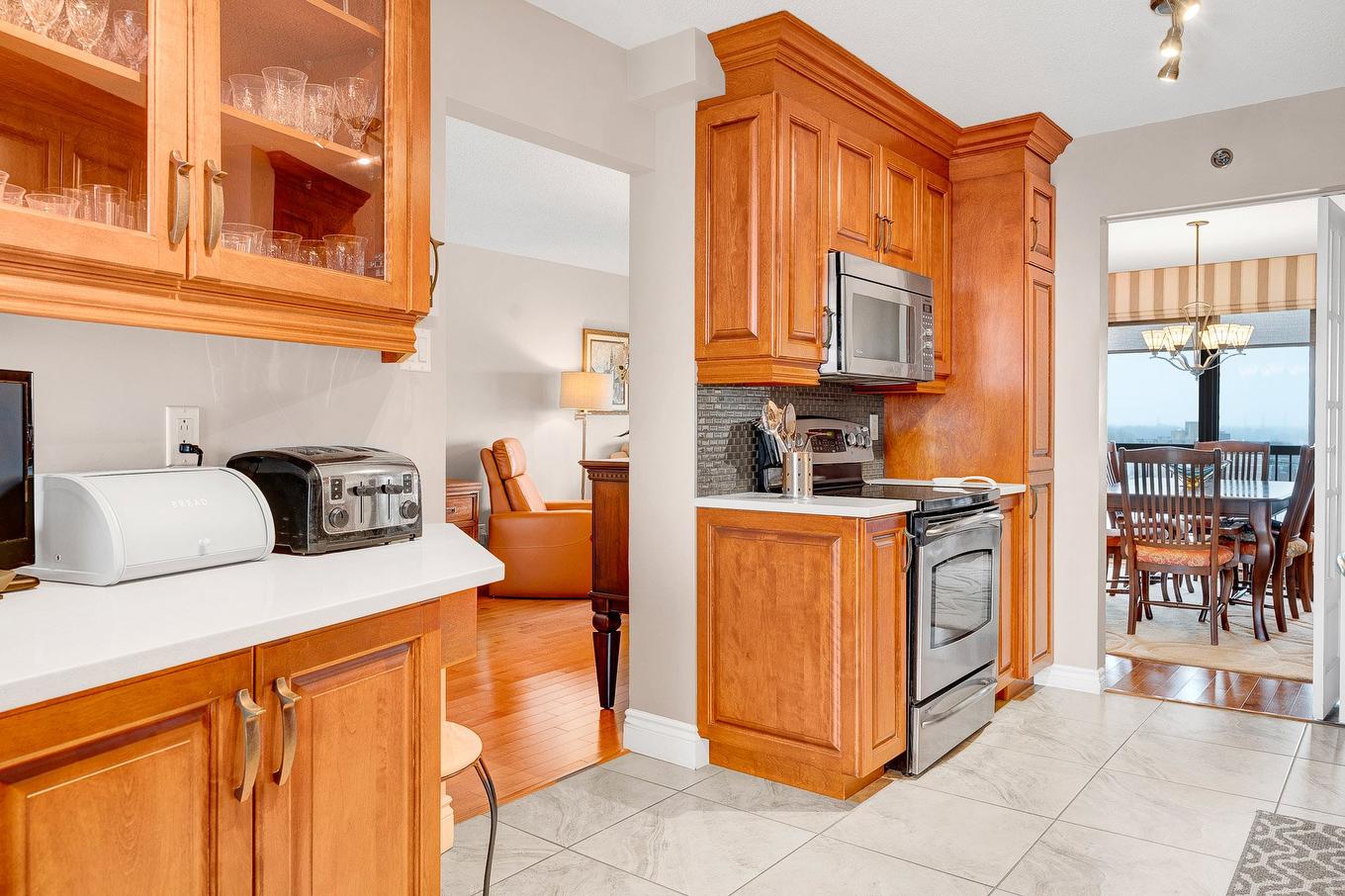Cuisine - 1005-4300 Place Des Cageux, Laval (Chomedey), QC - Indoor Photo Showing Kitchen
