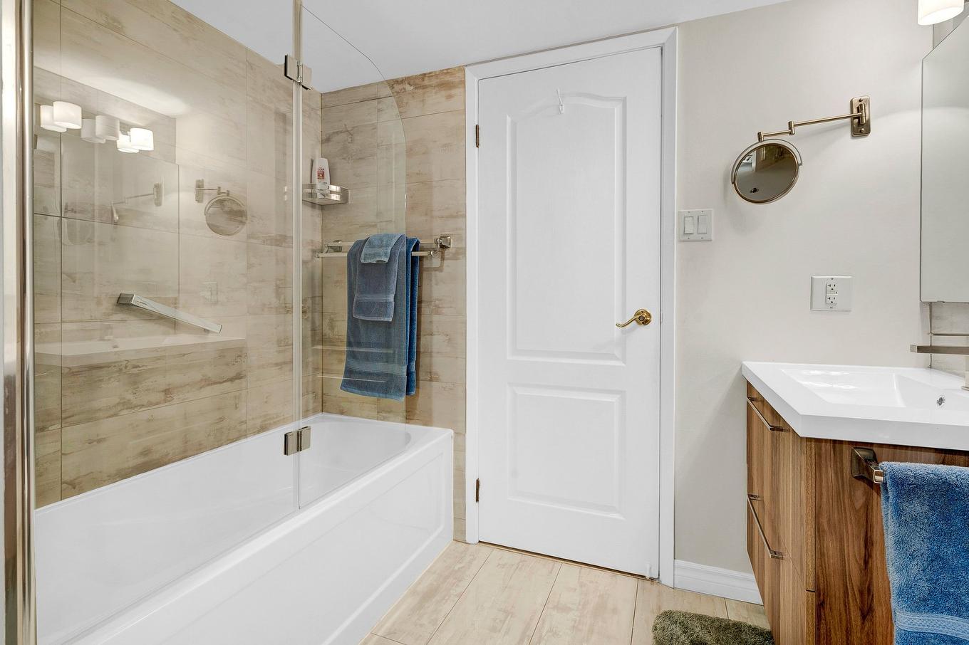 Salle de bains - 1005-4300 Place Des Cageux, Laval (Chomedey), QC - Indoor Photo Showing Bathroom