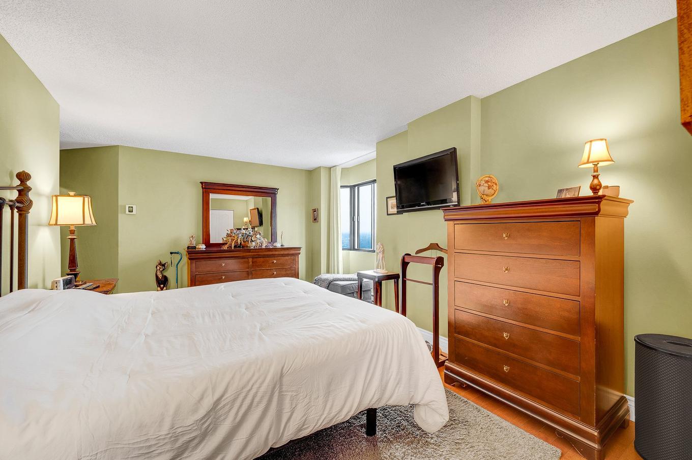Chambre à coucher principale - 1005-4300 Place Des Cageux, Laval (Chomedey), QC - Indoor Photo Showing Bedroom