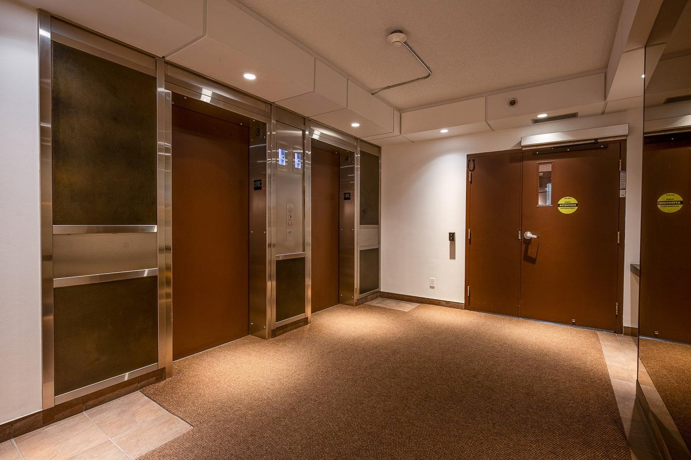 Ascenseur - 1005-4300 Place Des Cageux, Laval (Chomedey), QC - Indoor