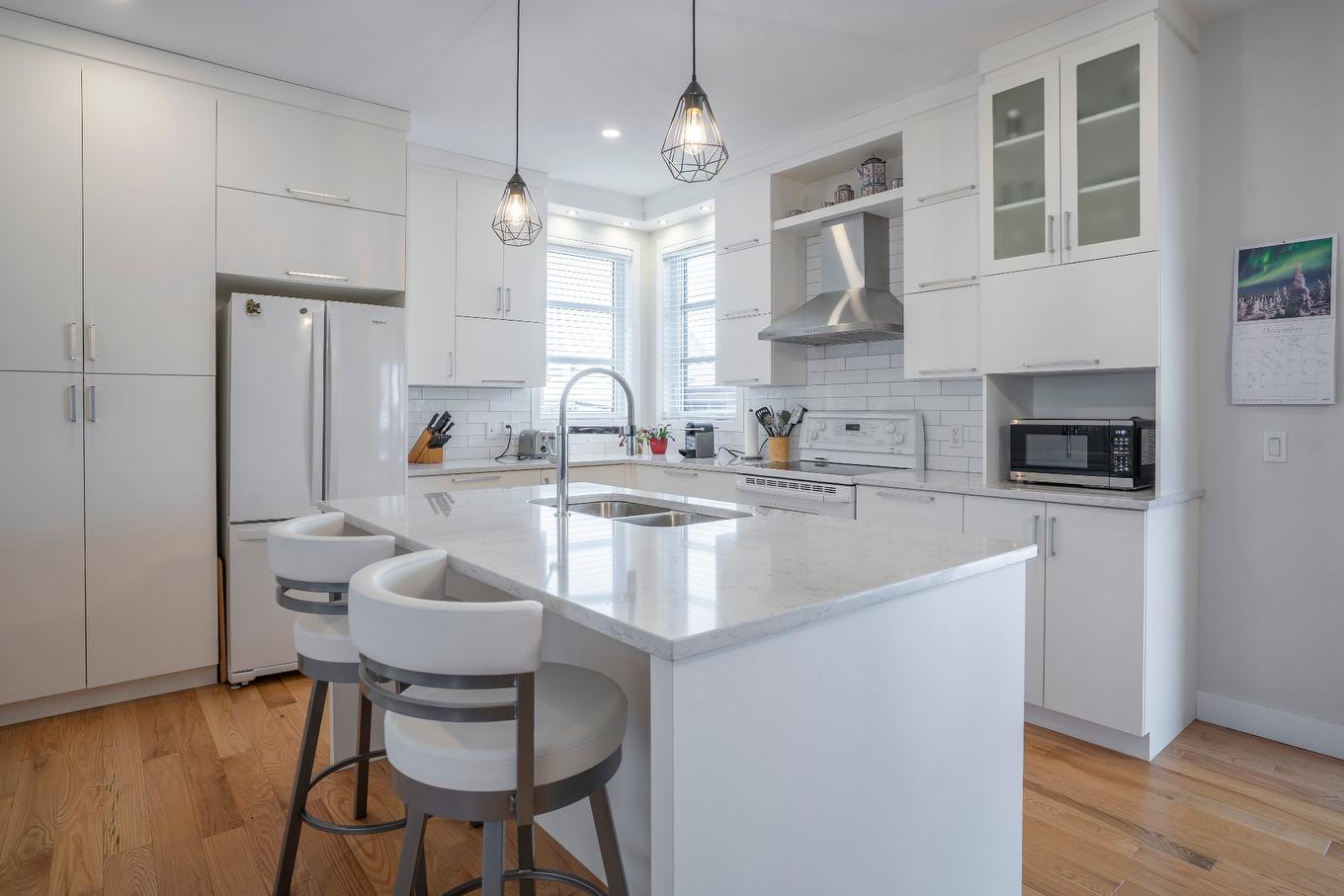 Kitchen - 16664 18E Avenue, Saint-Georges, QC - Indoor Photo Showing Kitchen With Double Sink With Upgraded Kitchen