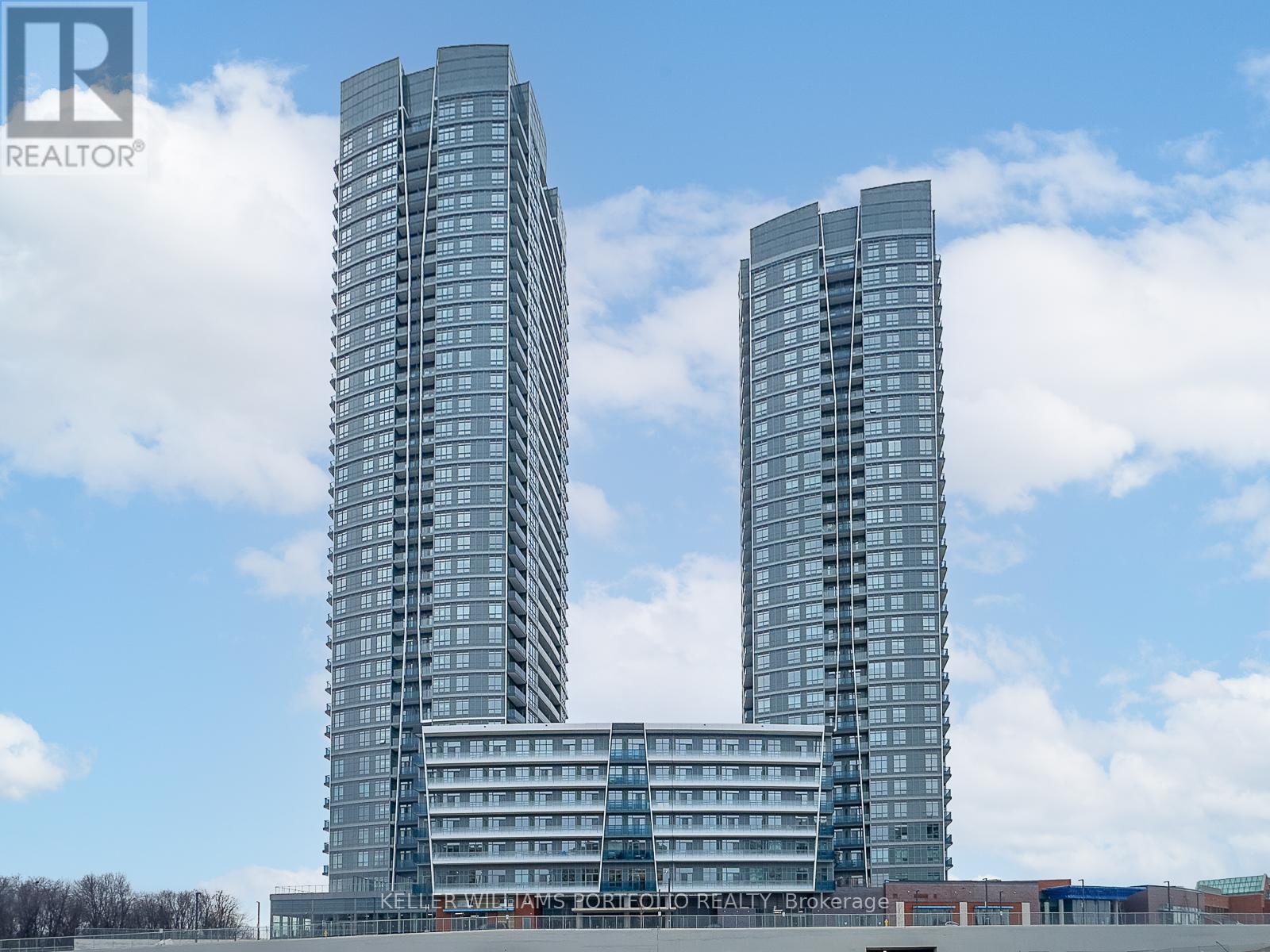 A-1910 - 30 Upper Mall Way, Vaughan, ON - Outdoor With Facade
