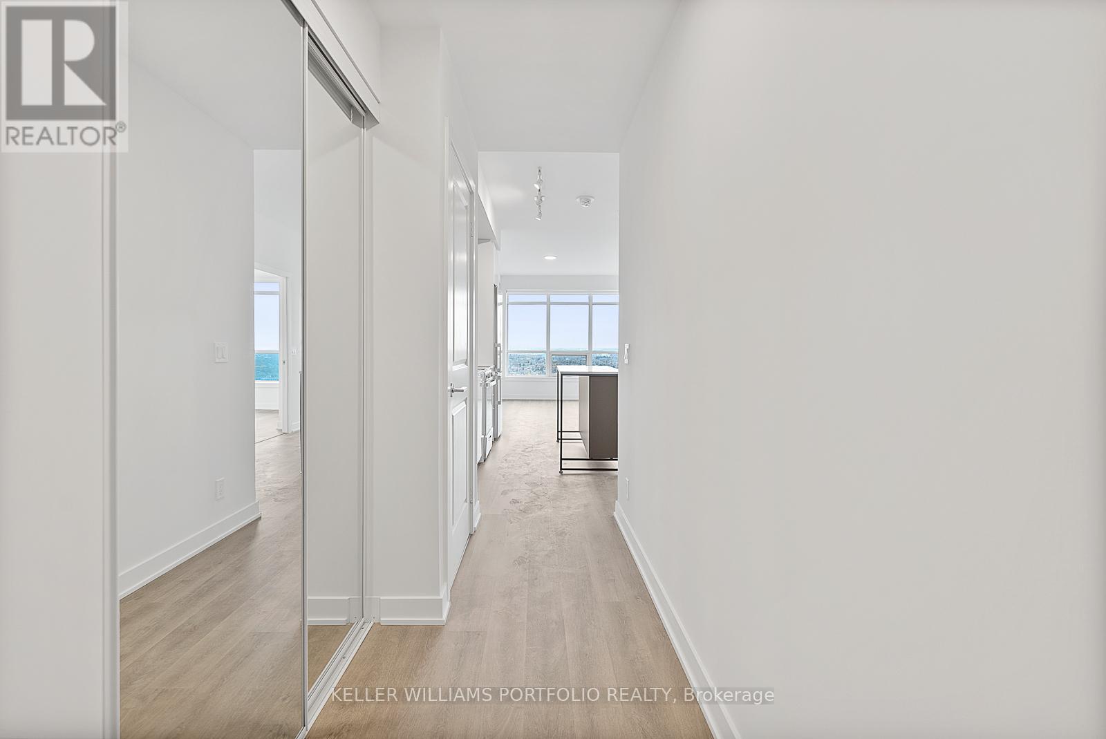 A-1910 - 30 Upper Mall Way, Vaughan, ON - Indoor Photo Showing Other Room