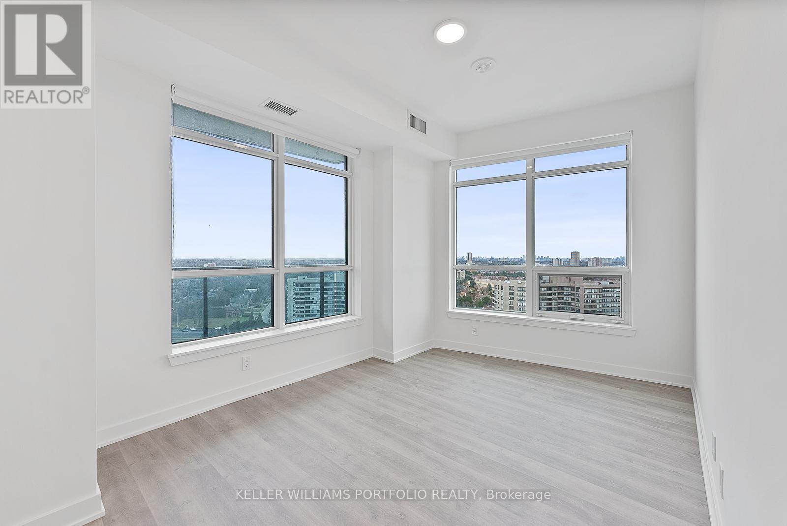 A-1910 - 30 Upper Mall Way, Vaughan, ON - Indoor Photo Showing Other Room