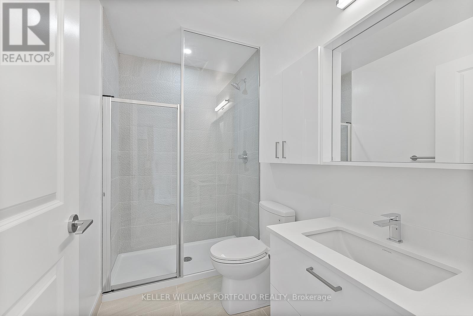 A-1910 - 30 Upper Mall Way, Vaughan, ON - Indoor Photo Showing Bathroom