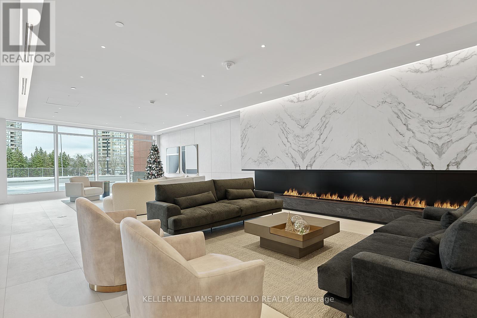 A-1910 - 30 Upper Mall Way, Vaughan, ON - Indoor Photo Showing Living Room