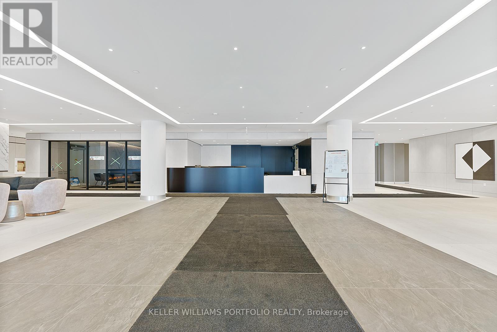 A-1910 - 30 Upper Mall Way, Vaughan, ON - Indoor Photo Showing Other Room