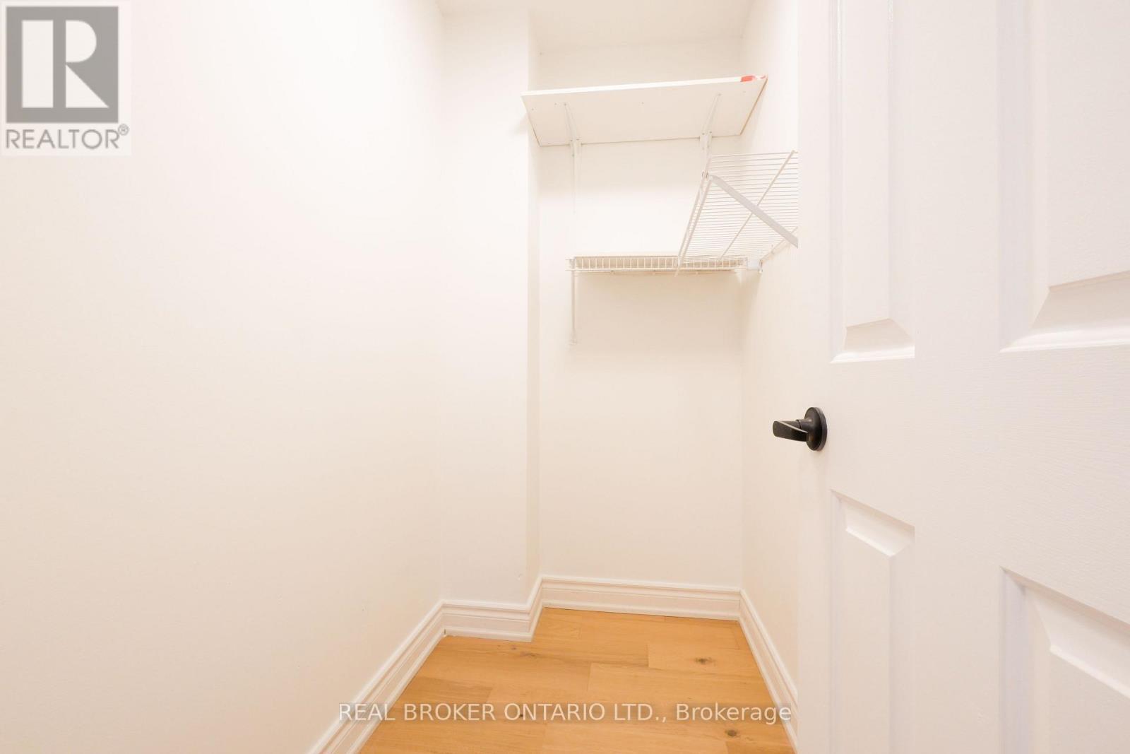 4326 Waterford Crescent, Mississauga, ON - Indoor With Storage