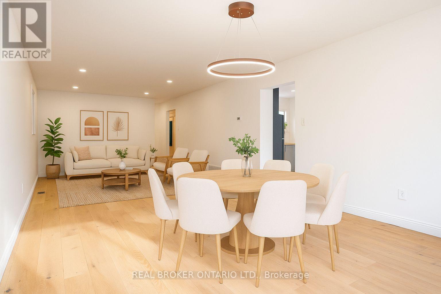 4326 Waterford Crescent, Mississauga, ON - Indoor Photo Showing Dining Room