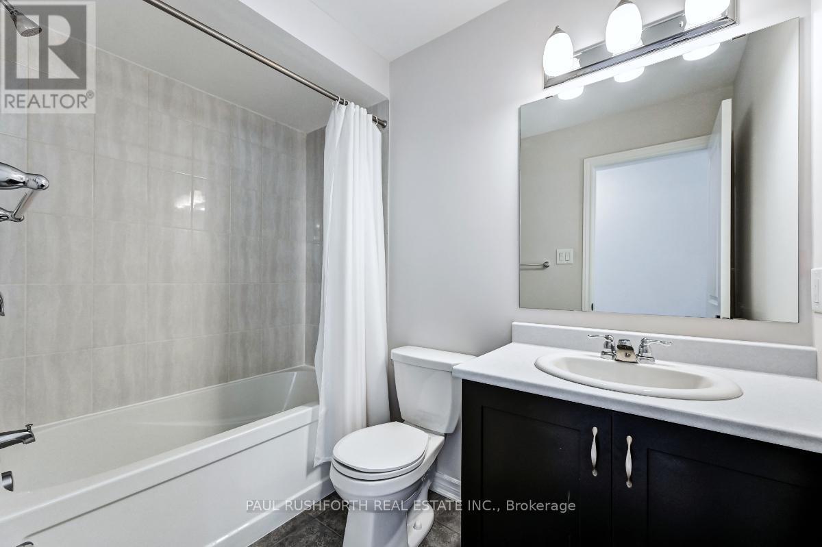 4 Piece Bathroom - 123 Pictou Crescent, Ottawa, ON - Indoor Photo Showing Bathroom