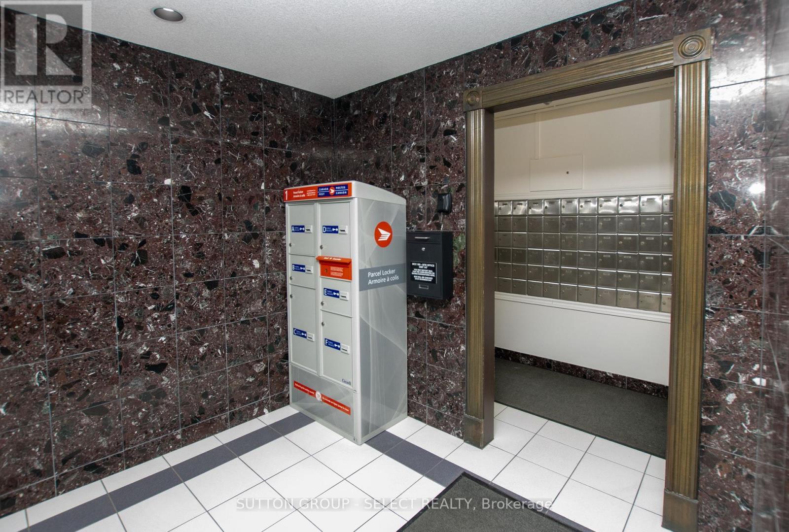 406 - 1180 Commissioners Rd W Road, London South (South B), ON - Indoor