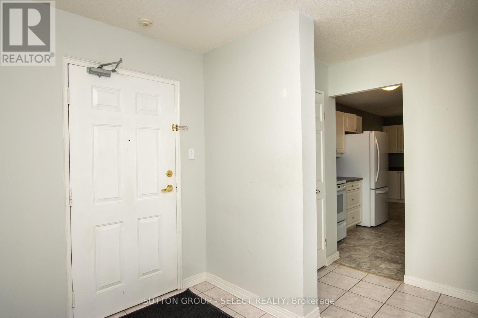 406 - 1180 Commissioners Rd W Road, London South (South B), ON - Indoor Photo Showing Other Room