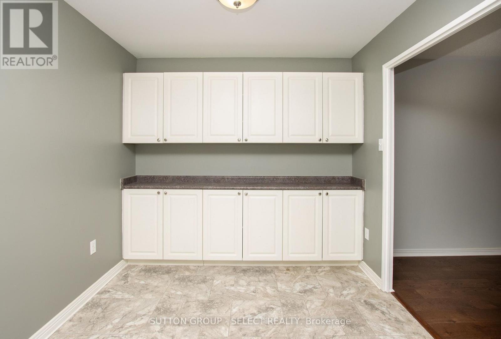 406 - 1180 Commissioners Rd W Road, London South (South B), ON - Indoor Photo Showing Other Room