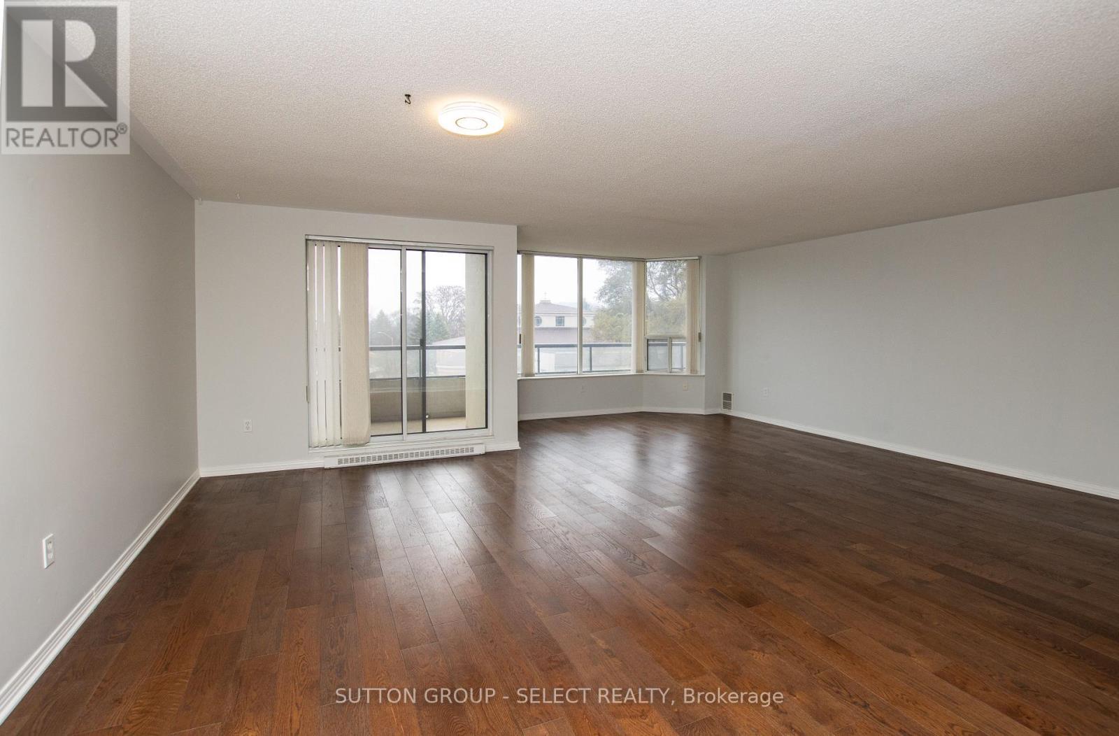 406 - 1180 Commissioners Rd W Road, London South (South B), ON - Indoor Photo Showing Other Room