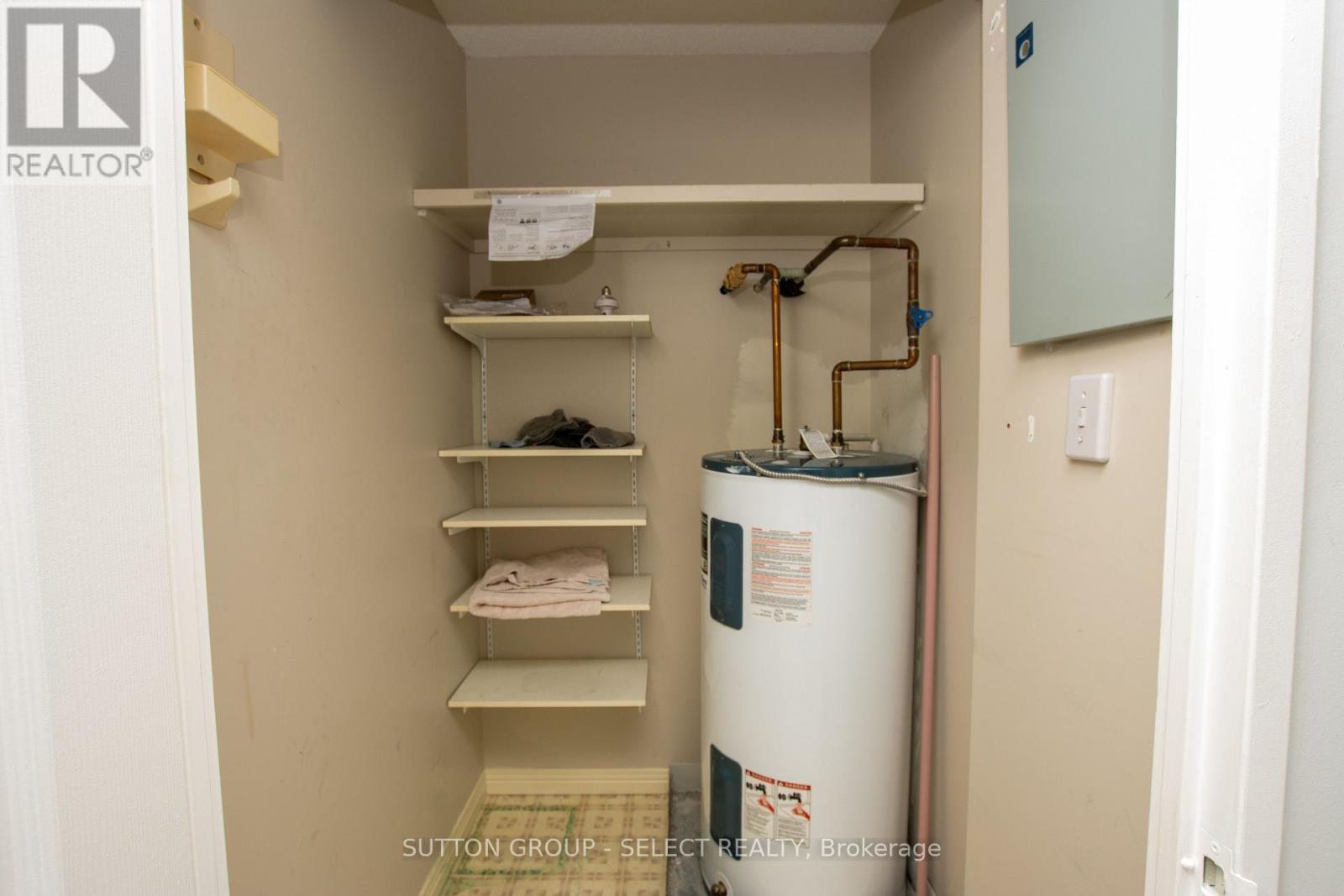 406 - 1180 Commissioners Rd W Road, London South (South B), ON - Indoor