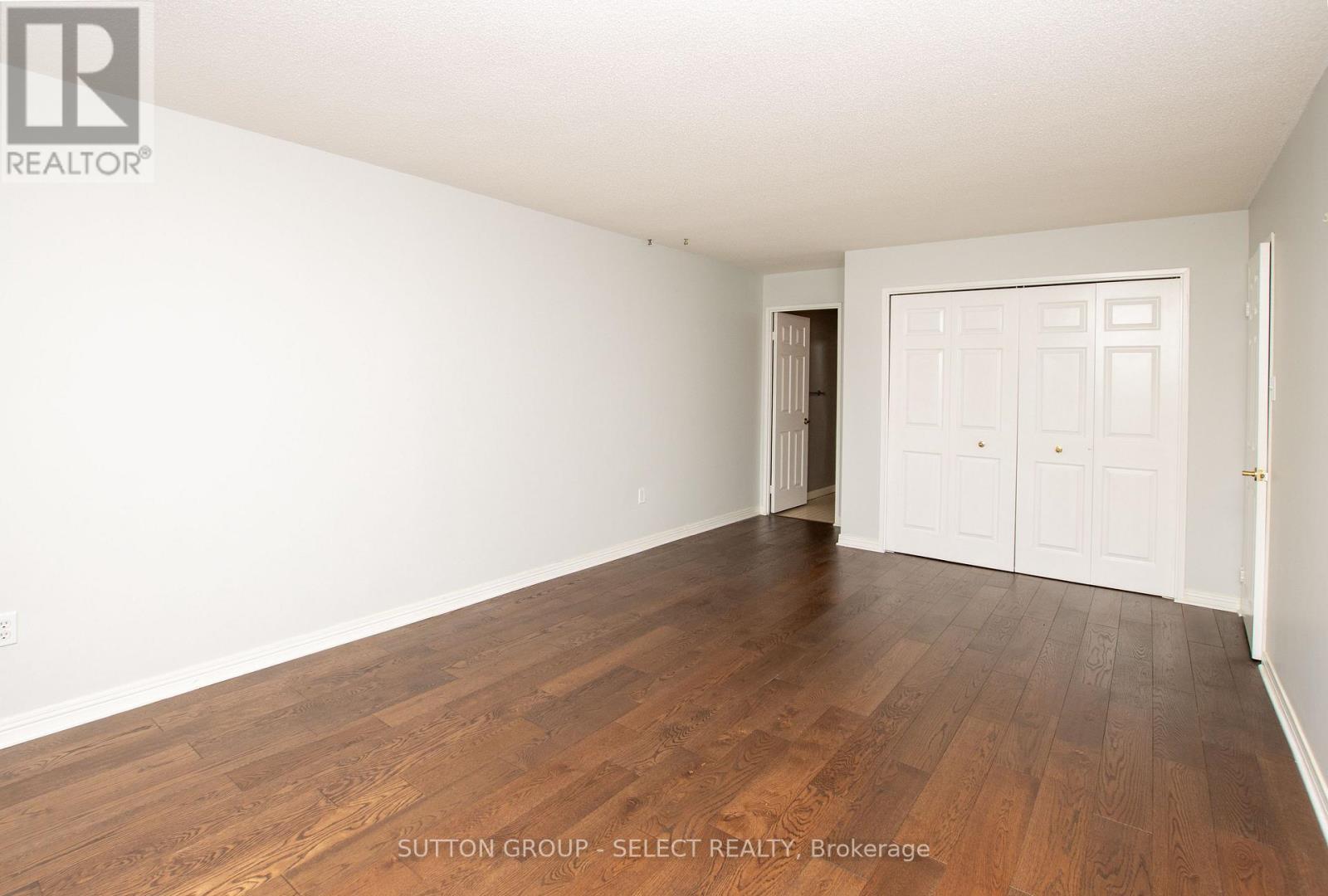 406 - 1180 Commissioners Rd W Road, London South (South B), ON - Indoor Photo Showing Other Room