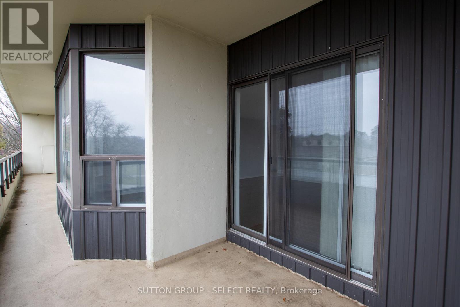 406 - 1180 Commissioners Rd W Road, London South (South B), ON - Outdoor With Exterior