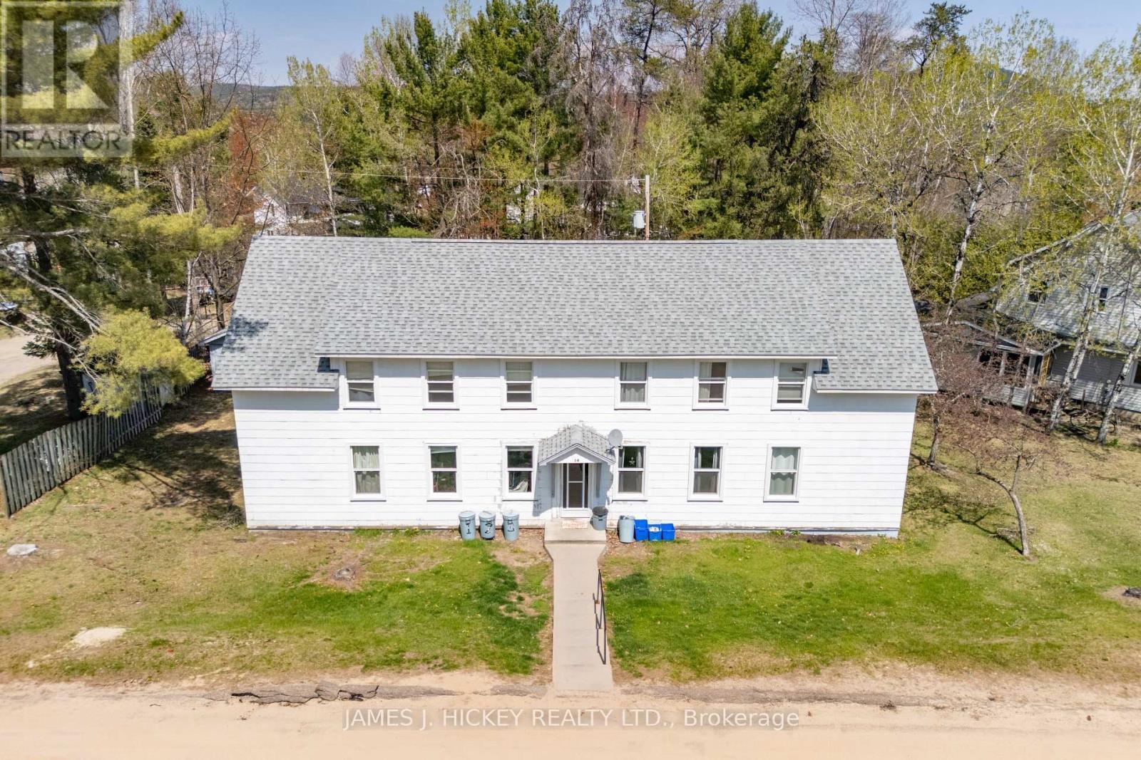 14 Huron Street, Deep River, ON - Outdoor