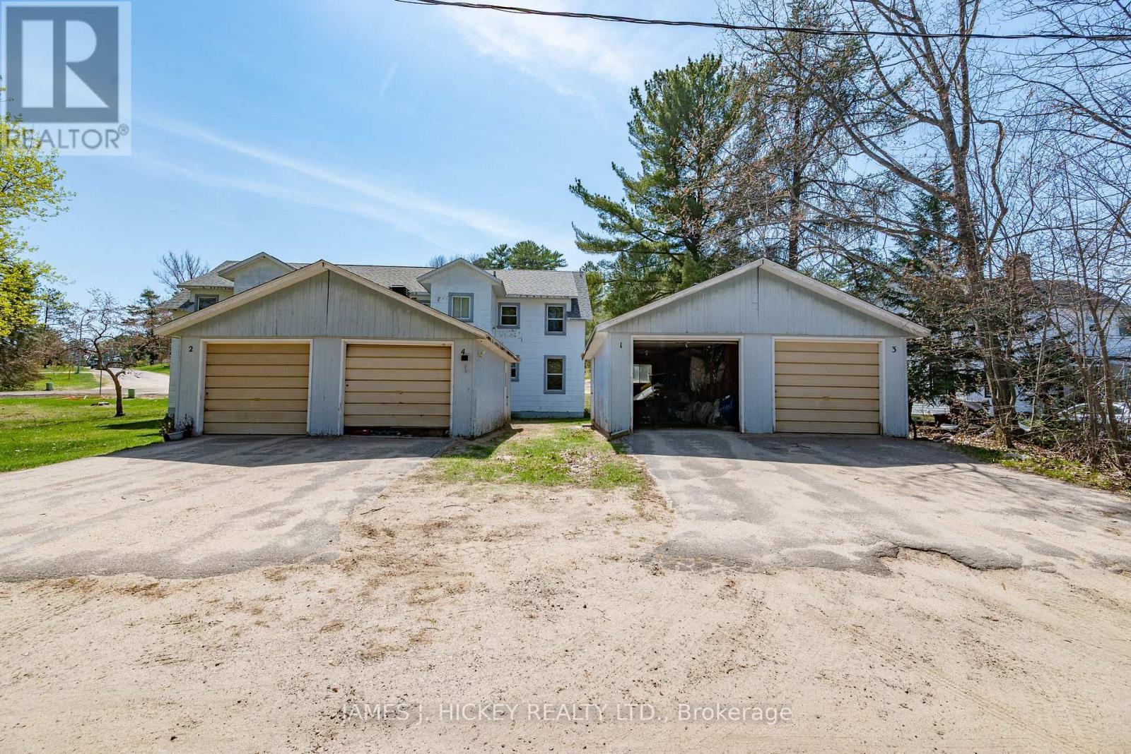 14 Huron Street, Deep River, ON - Outdoor