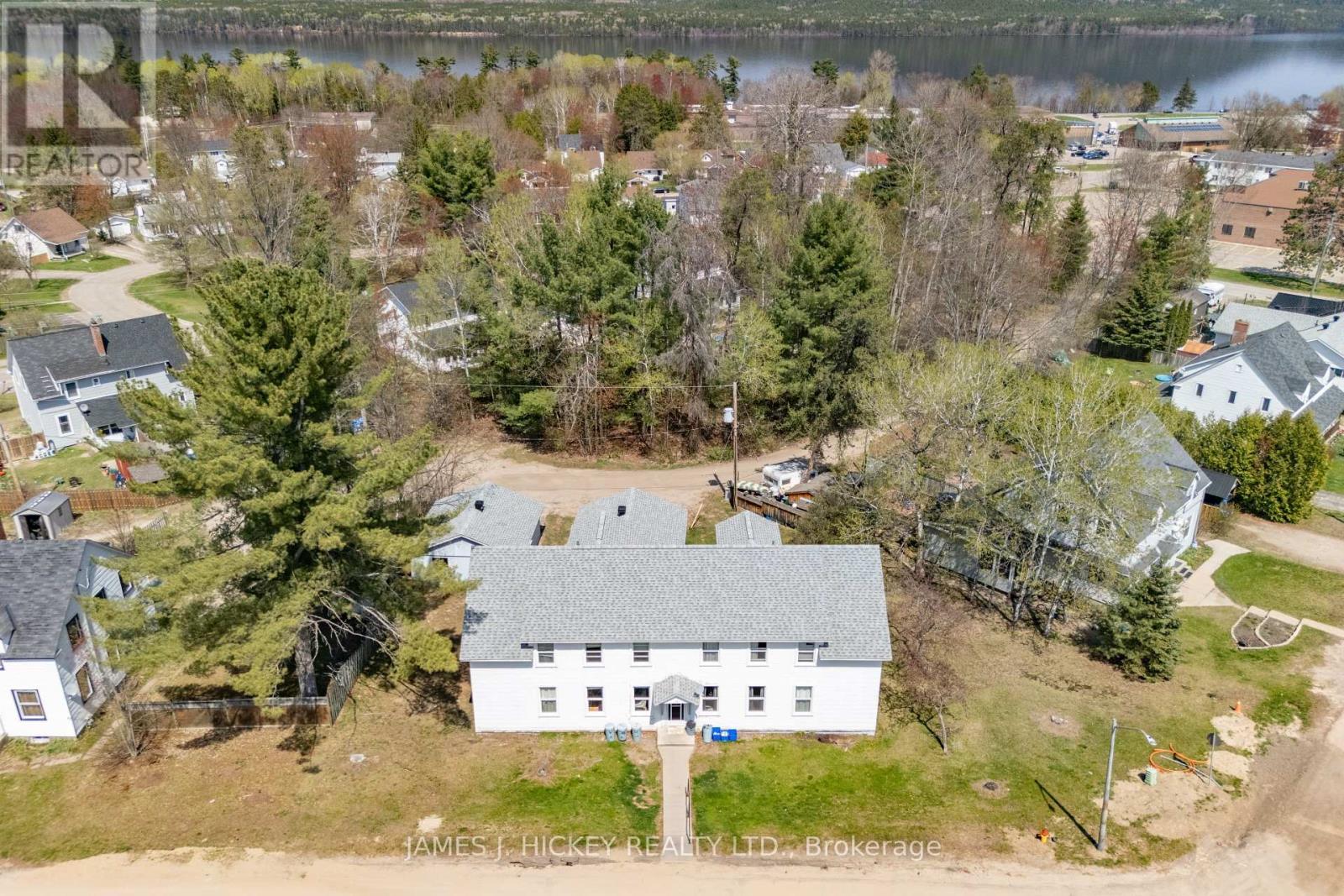 14 Huron Street, Deep River, ON - Outdoor With View