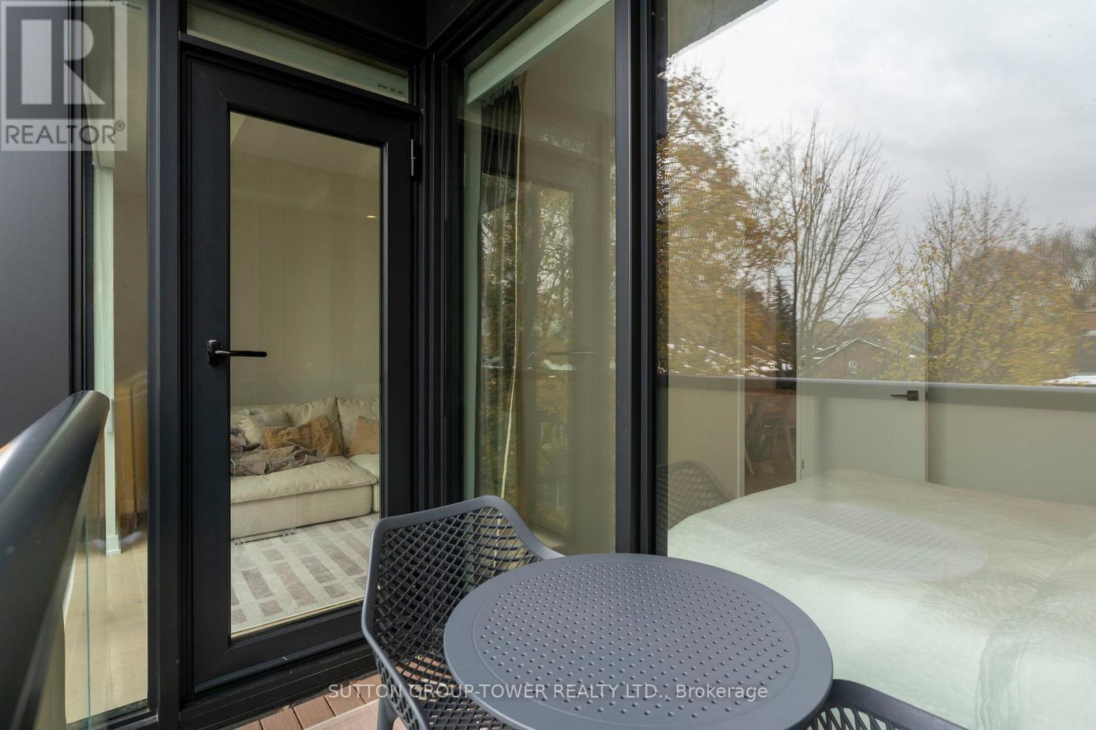 507 - 840 St. Clair Avenue W, Toronto, ON - With Exterior