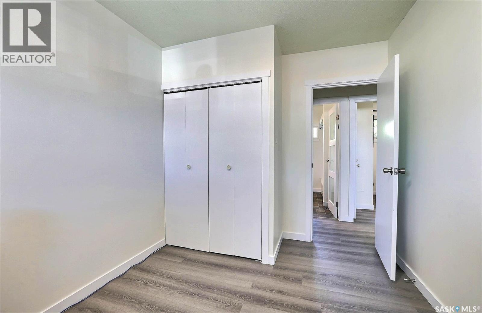 901 17Th Avenue E, Regina, SK - Indoor Photo Showing Other Room