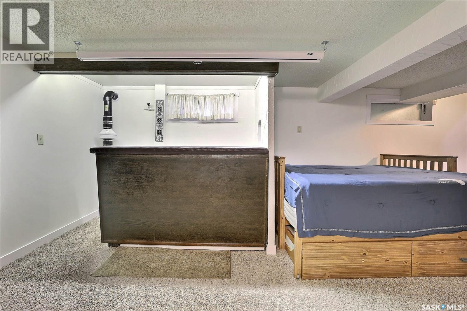 901 17Th Avenue E, Regina, SK - Indoor