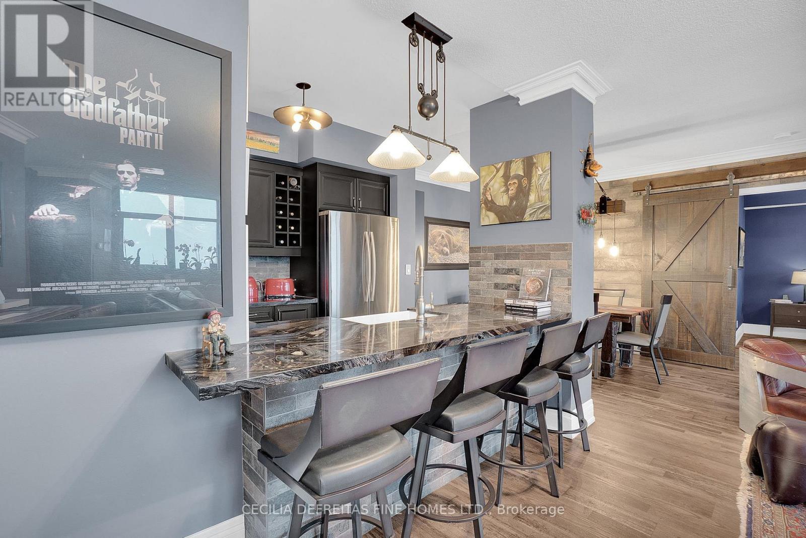 1616 - 9225 Jane Street, Vaughan, ON - Indoor Photo Showing Other Room