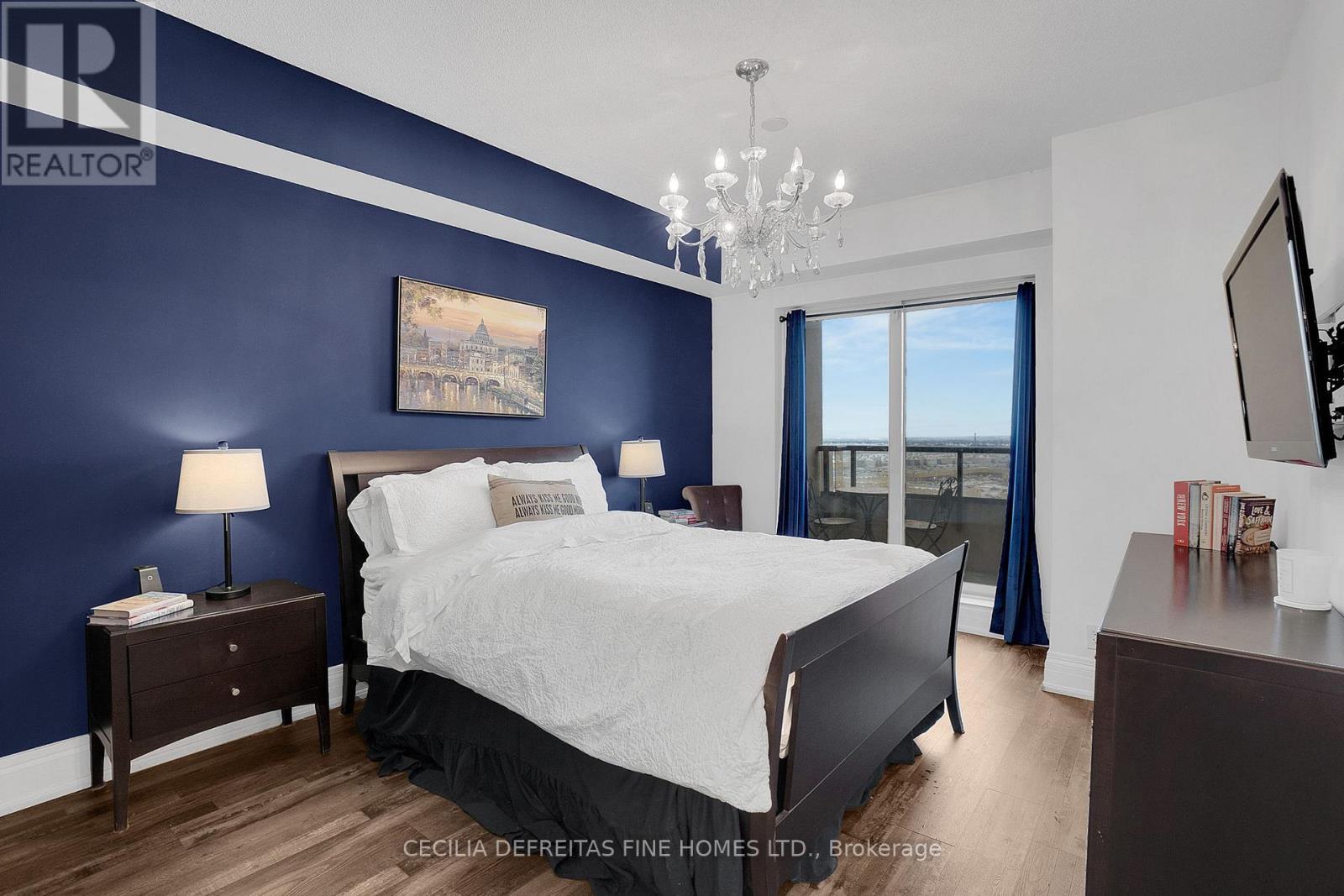 1616 - 9225 Jane Street, Vaughan, ON - Indoor Photo Showing Bedroom