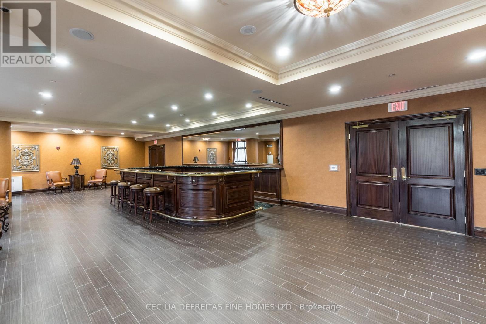 1616 - 9225 Jane Street, Vaughan, ON - Indoor Photo Showing Other Room