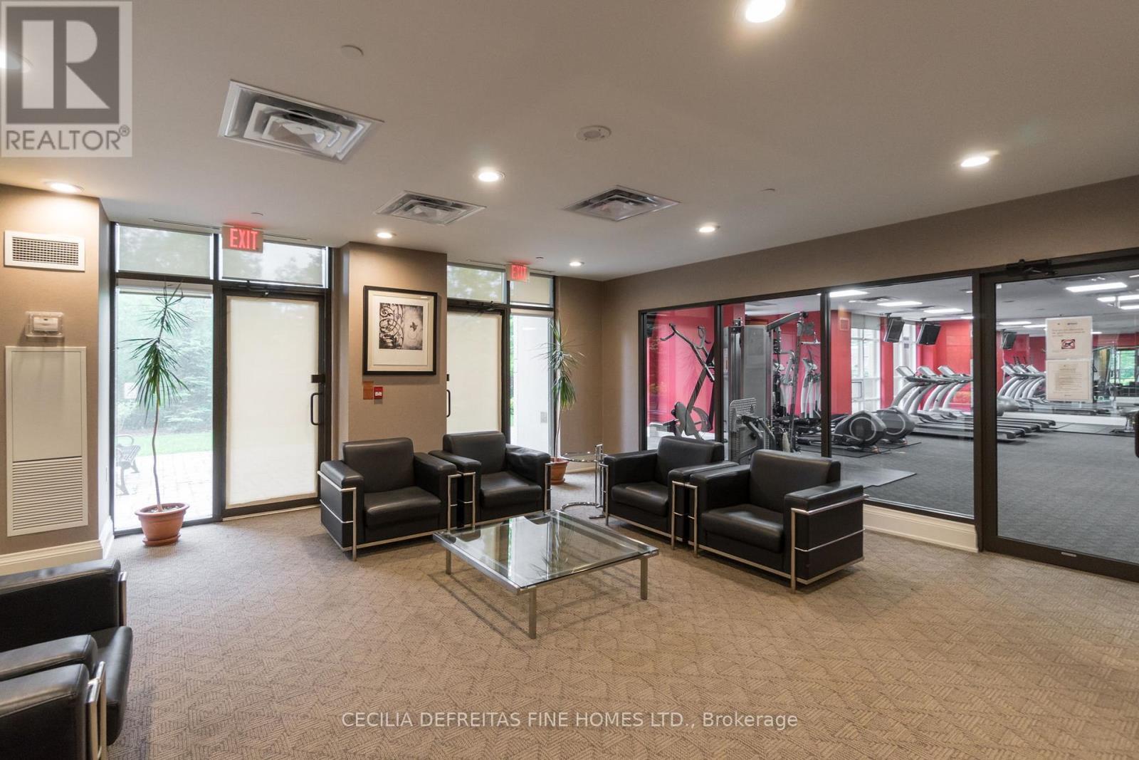 1616 - 9225 Jane Street, Vaughan, ON - Indoor Photo Showing Other Room