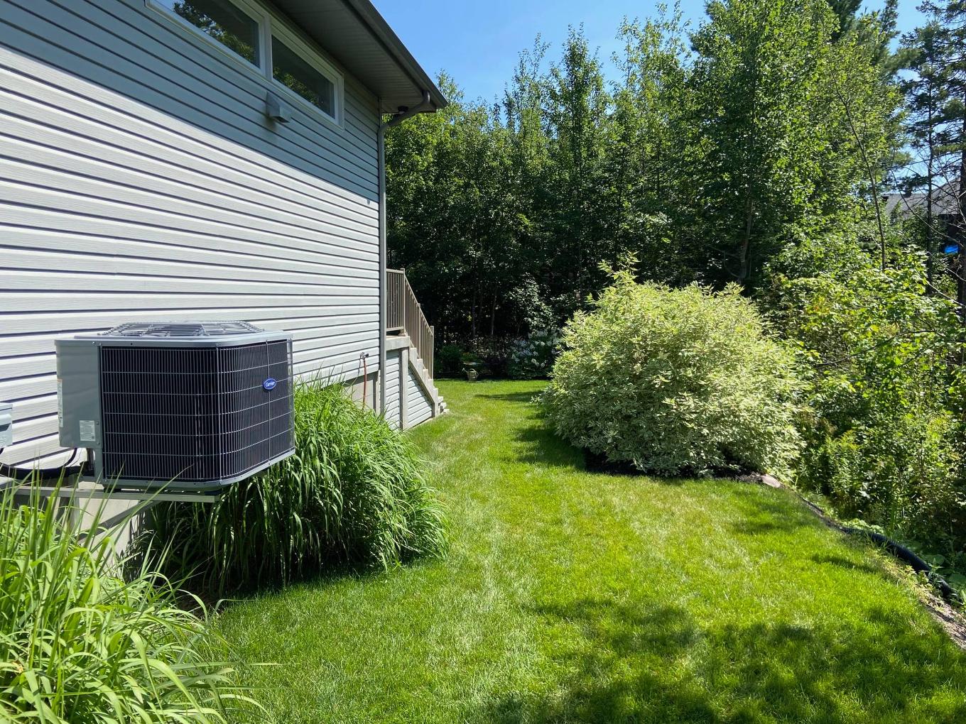 Cour - 17340 Rue Du Titane, Mirabel, QC - Outdoor