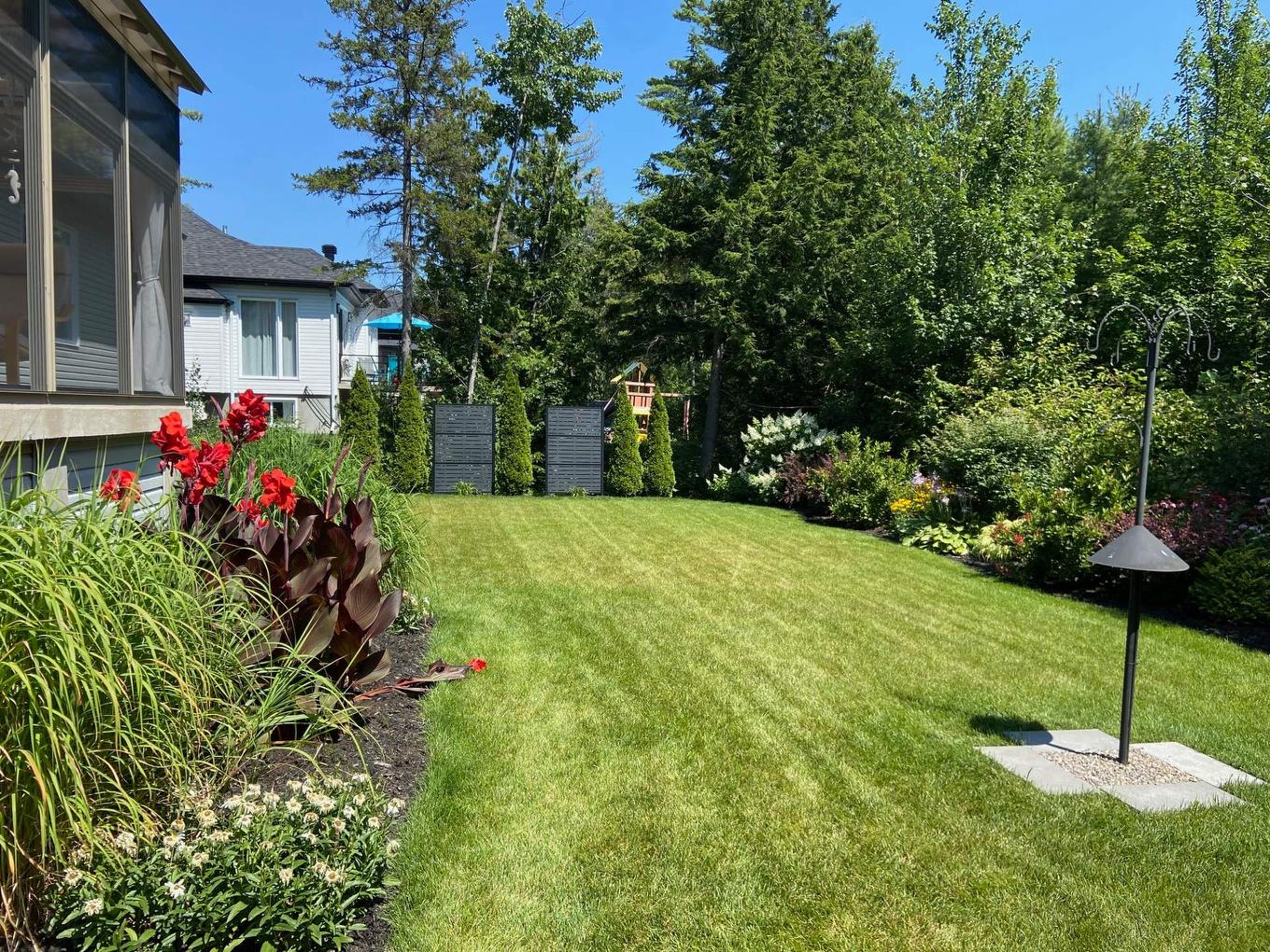 Cour - 17340 Rue Du Titane, Mirabel, QC - Outdoor