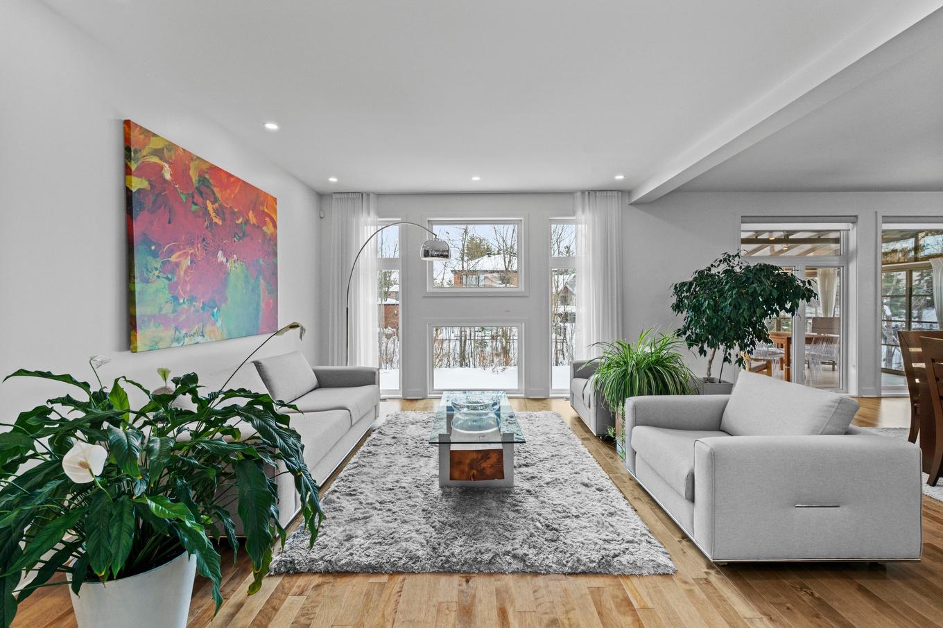 Salon - 17340 Rue Du Titane, Mirabel, QC - Indoor Photo Showing Living Room