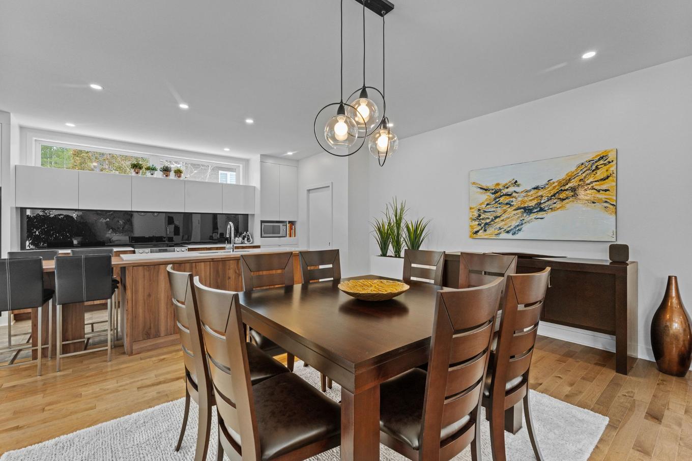 Vue d'ensemble - 17340 Rue Du Titane, Mirabel, QC - Indoor Photo Showing Dining Room