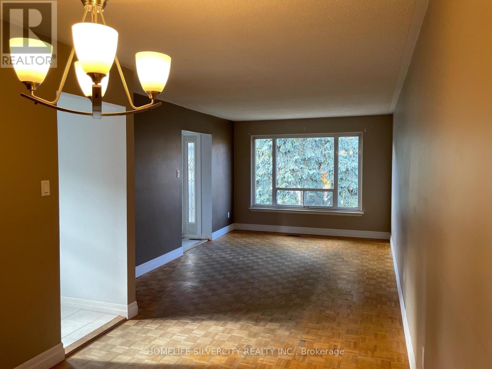 7 Mandrain Crescent, Brampton, ON - Indoor Photo Showing Other Room