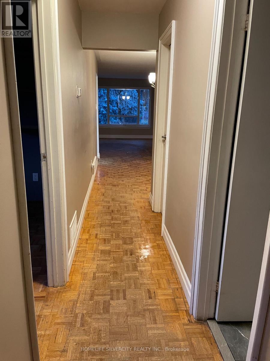 7 Mandrain Crescent, Brampton, ON - Indoor Photo Showing Other Room