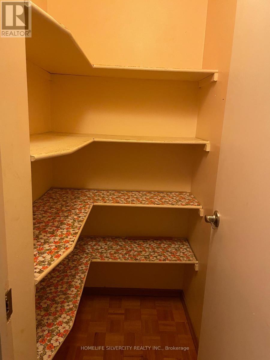 7 Mandrain Crescent, Brampton, ON - Indoor Photo Showing Other Room